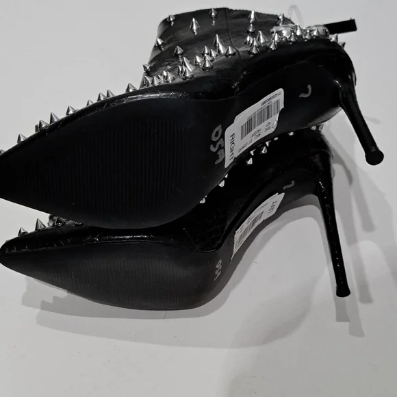 Steve Madden Viceroy Stiletto Heeled Ankle Boot - Picture 6 of 6